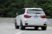 BMW запускает экономичный и производительный 2014 X5 M50d